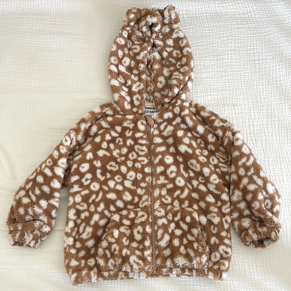 Leopard print, brown and white toddler hoodie size 3T brand Old Navy